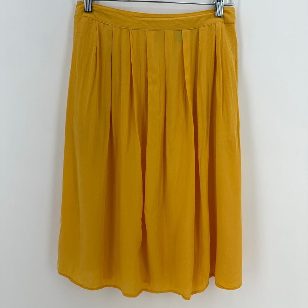 Forever 21 Mustard Yellow Pleated Midi Skirt with Pockets Womens Size Medium